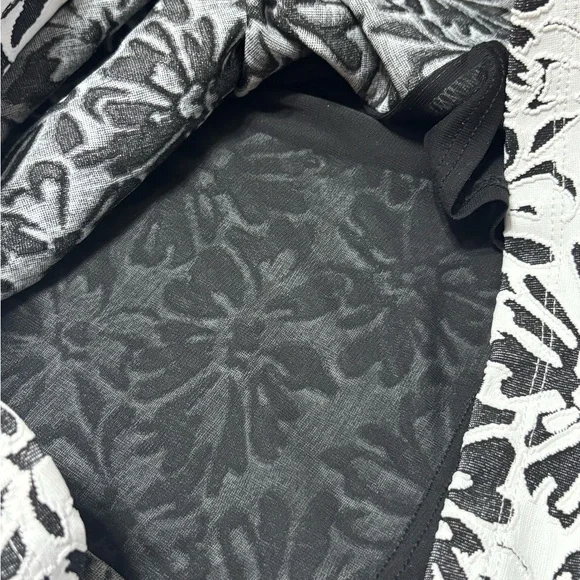 Joseph Ribkoff Monochrome Leaf Pattern Designer Midi Dress In Black and White - Picture 4 of 9